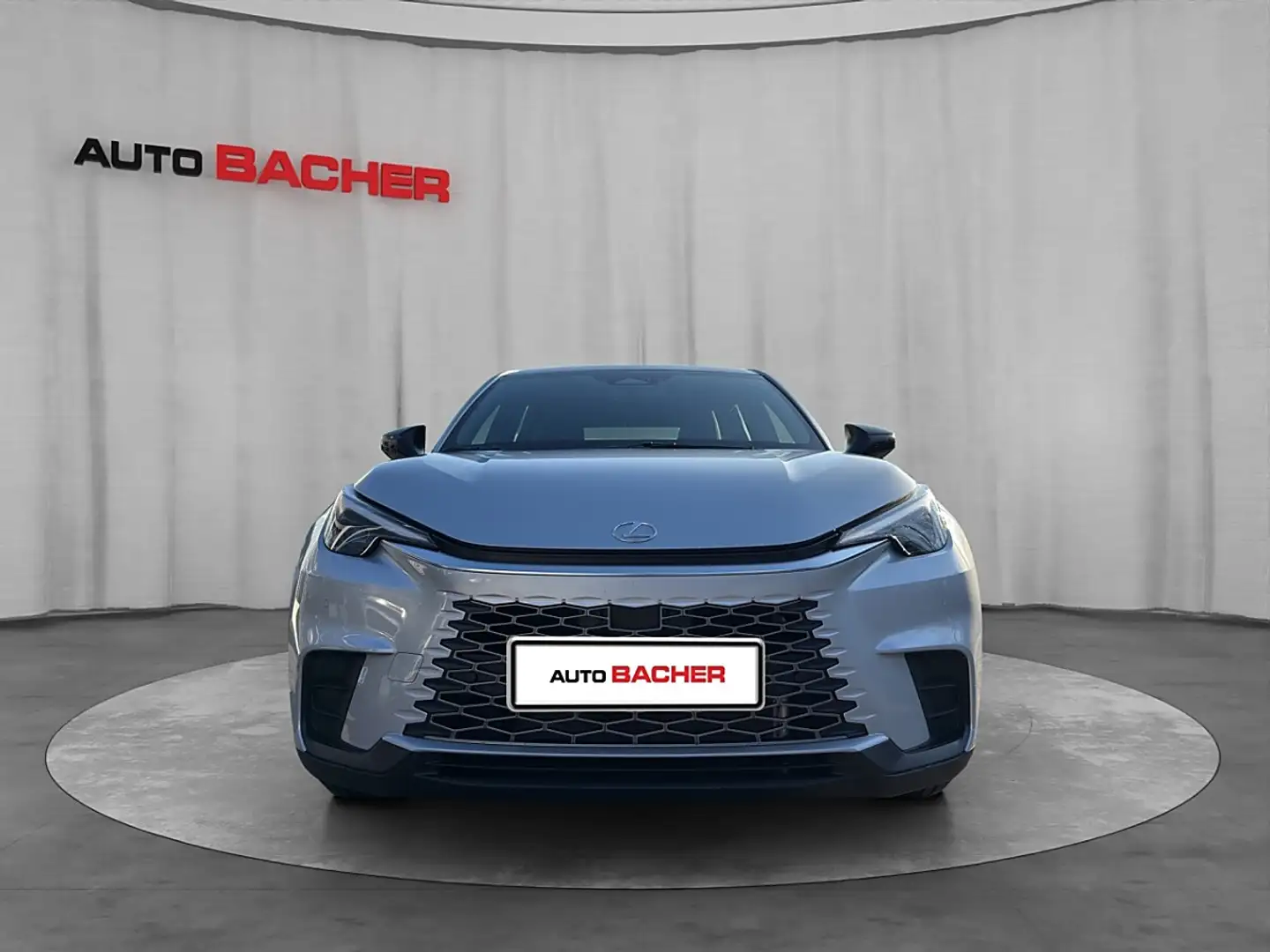 Lexus LBX Basis 136 PS 2WD Silber - 2