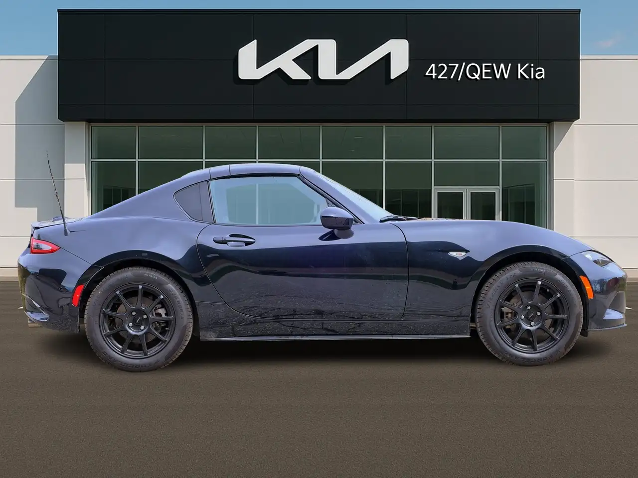 Mazda MX-5 Miata снимка Mazda MX-5 Miata