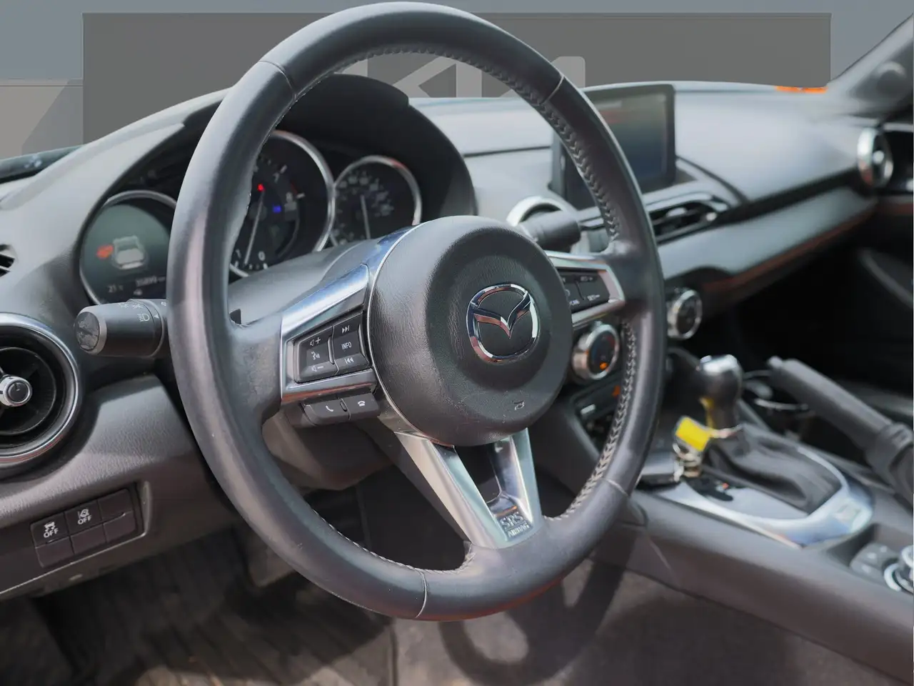 Mazda MX-5 Miata снимка Mazda MX-5 Miata