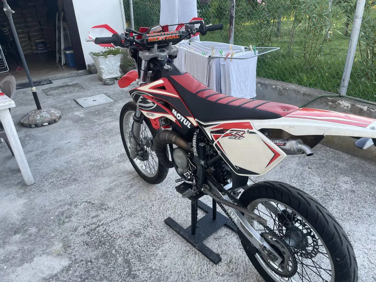 Beta RR 50 Piros - 1