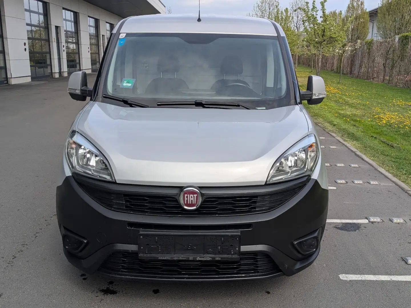 Fiat Doblo Cargo DPF SX Silber - 2