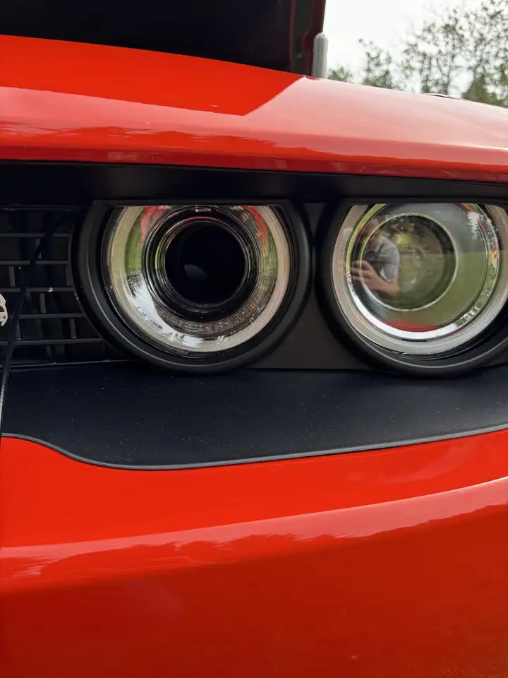 Dodge Challenger снимка Dodge Challenger