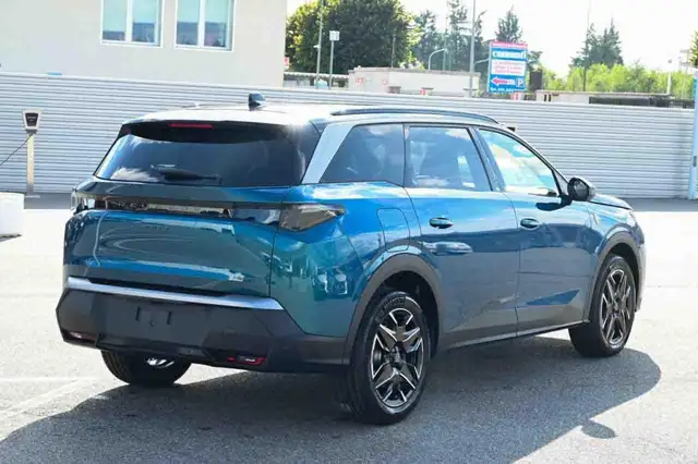 Peugeot 5008 view 3