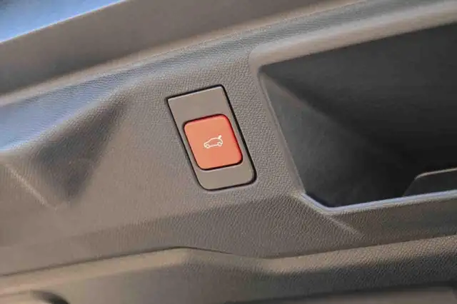 Peugeot 5008 view 7