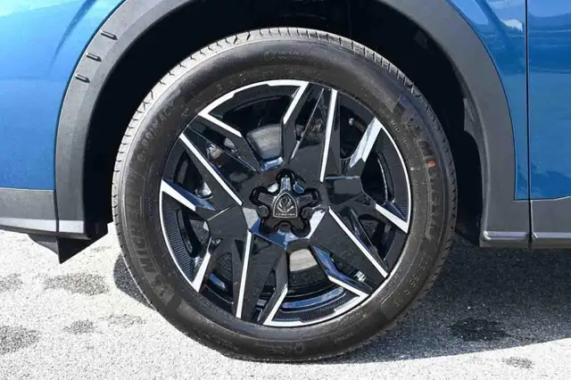 Peugeot 5008 view 6