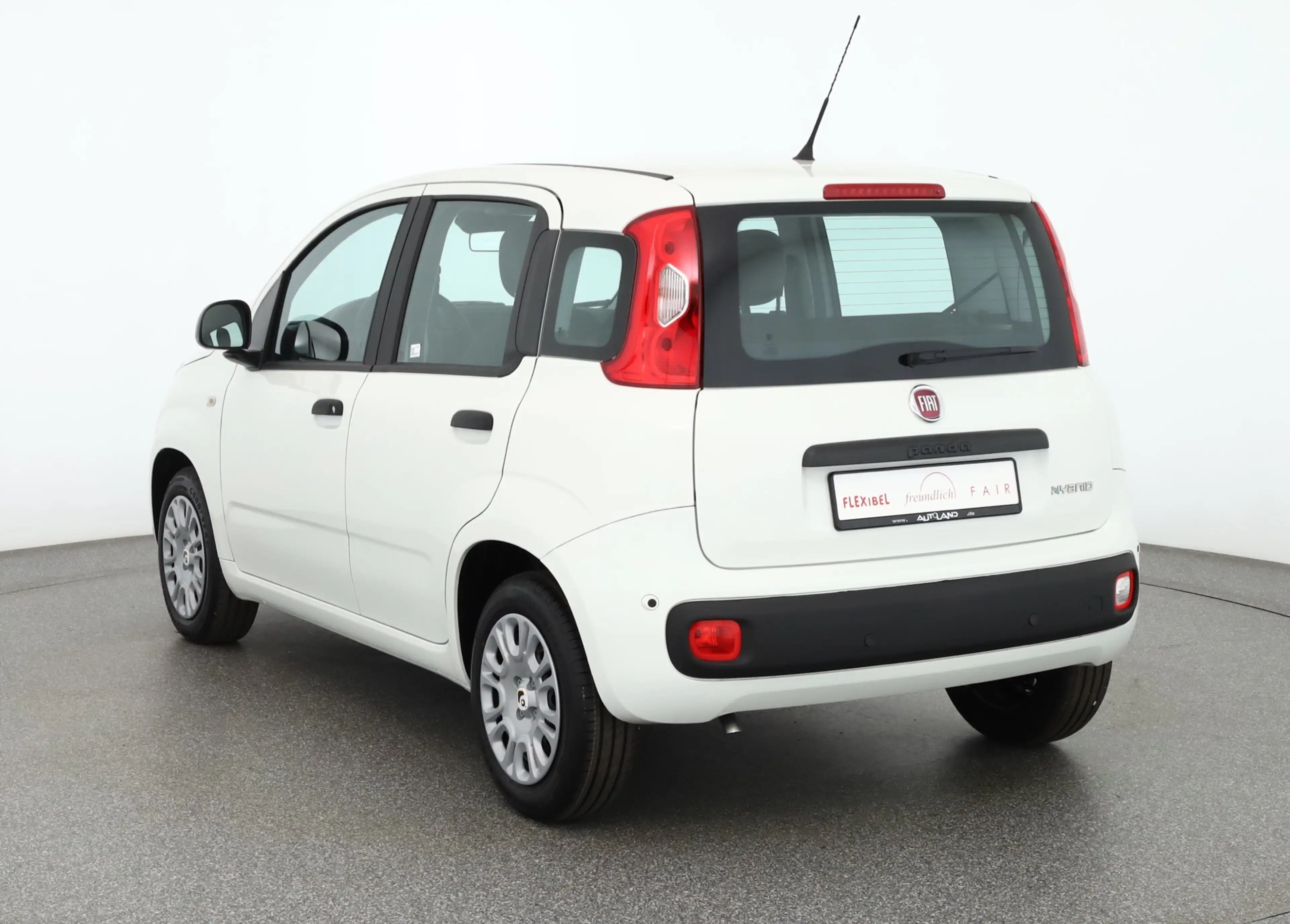 Fiat New Panda Pandina 1.0 mHEV App Connect PDC klima — photo 3