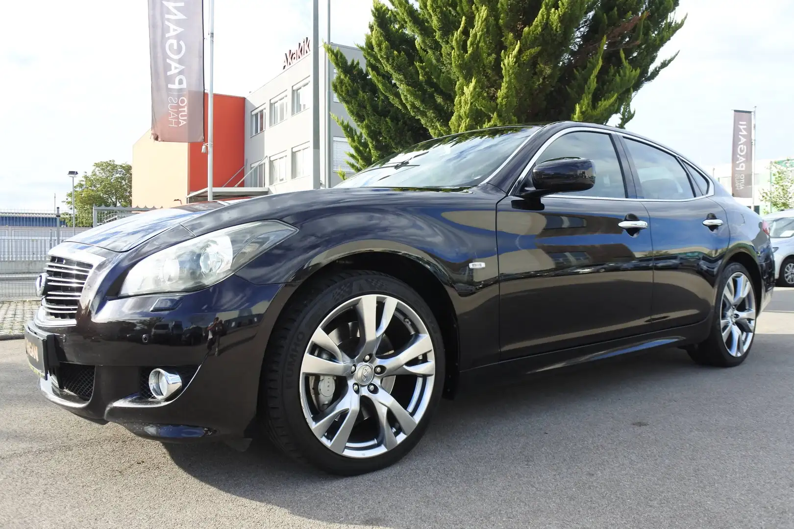 Infiniti M30 M 30d GT Premium Aut. GT/Pickerl 1/2028 inkl./ Schwarz - 2