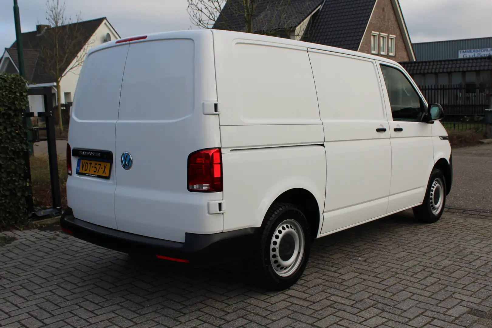 Volkswagen T6.1 Transporter 2.0 TDI 110PK Euro6 L1 ✓ 3-zits ✓ Apple Carplay / Weiß - 2