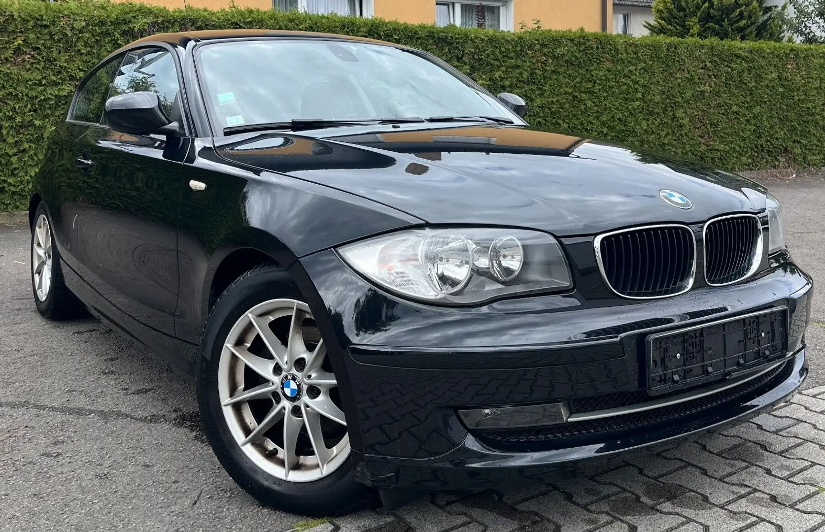 BMW 116 d 2.HAND Sportsitze PDC Sitzheizung SPORT Negro - 2
