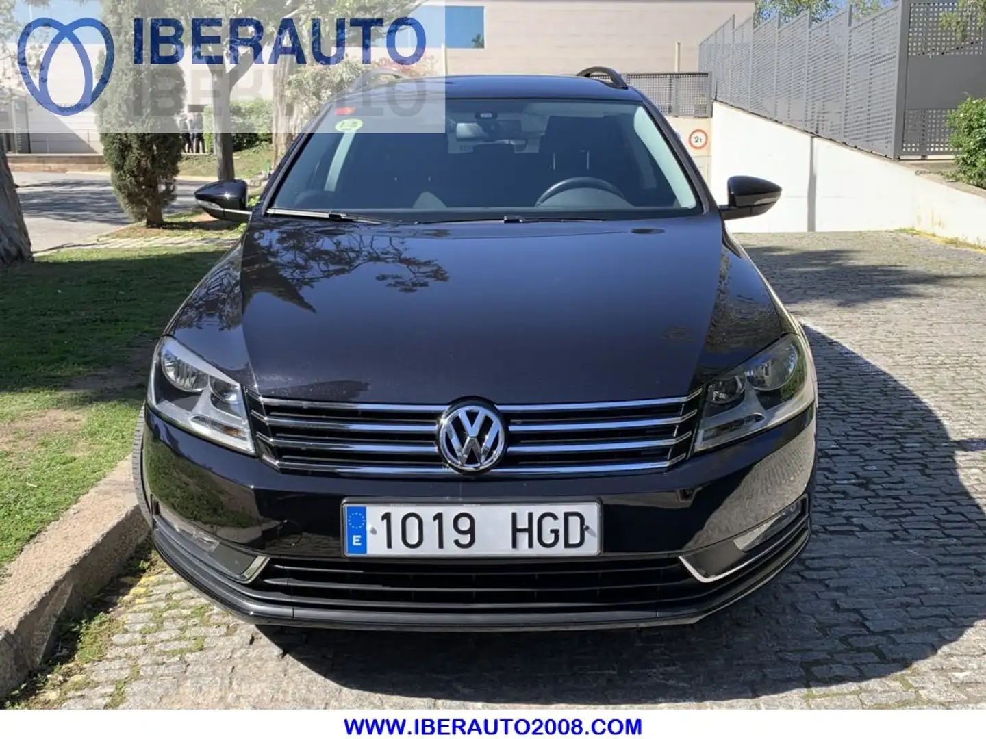 Volkswagen Passat Variant 1.6TDI Bluemotion Negro - 2