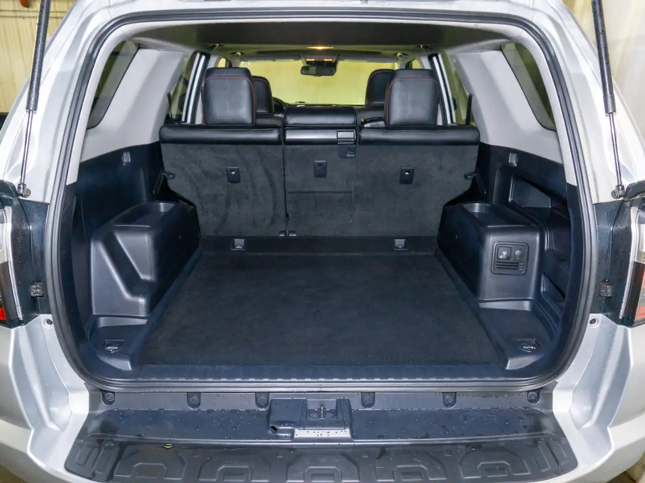 Toyota 4-Runner снимка Toyota 4-Runner