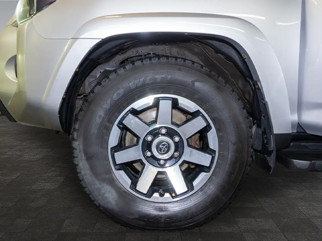 Toyota 4-Runner снимка Toyota 4-Runner