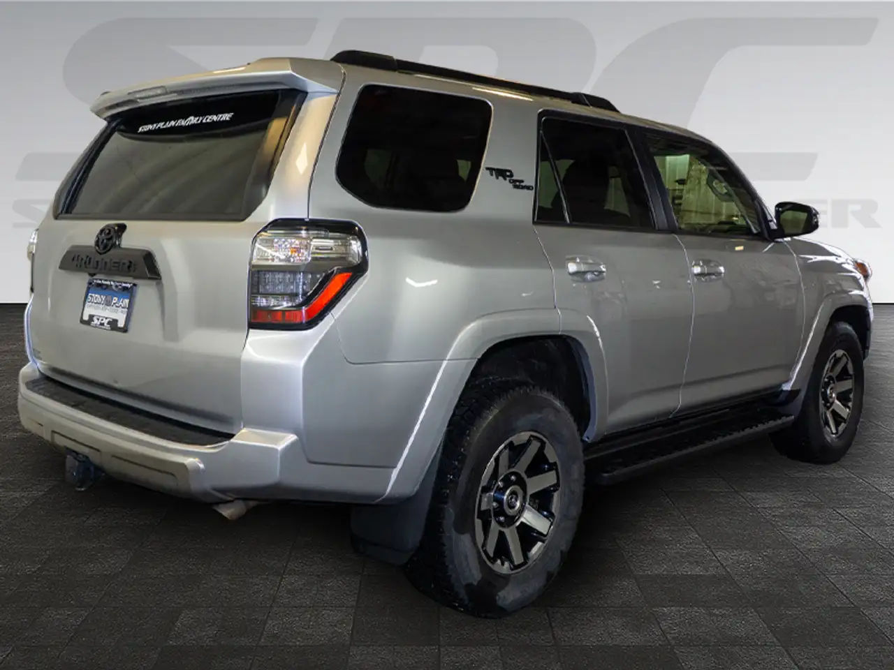 Toyota 4-Runner снимка Toyota 4-Runner