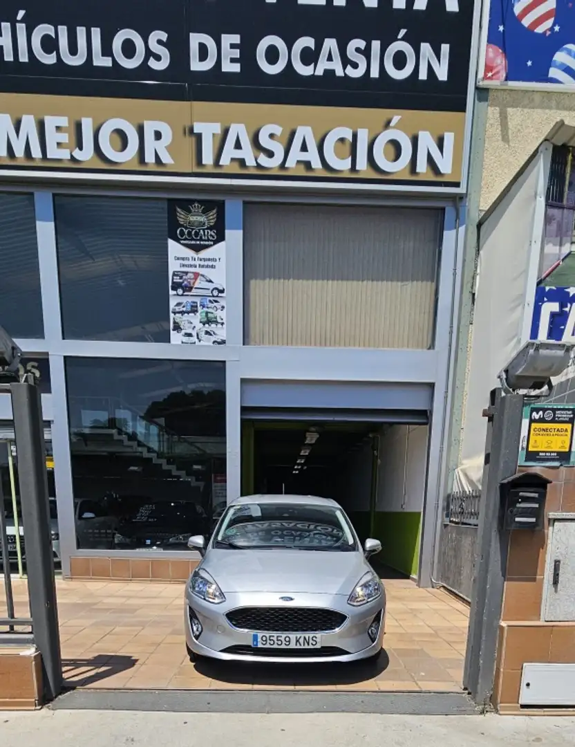 Ford Fiesta 1.5TDCi Active+ 85 Gris - 2