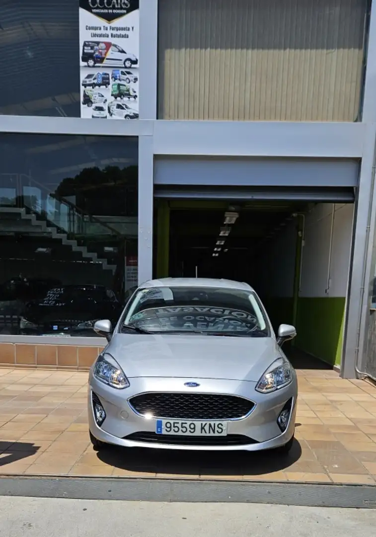 Ford Fiesta 1.5TDCi Active+ 85 Gris - 1