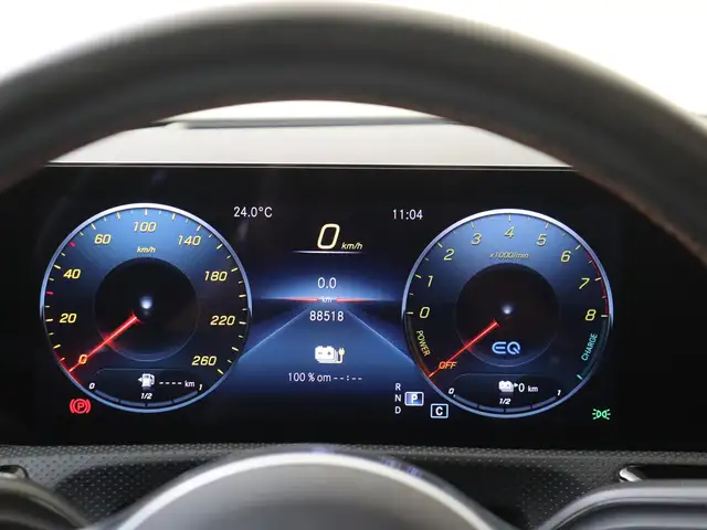 Mercedes-Benz Cla view 12