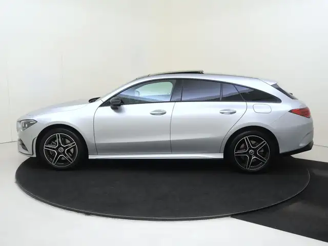 Mercedes-Benz Cla view 8