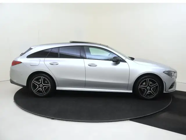 Mercedes-Benz Cla view 9