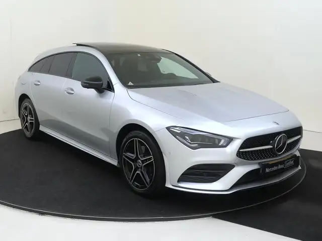 Mercedes-Benz Cla view 2
