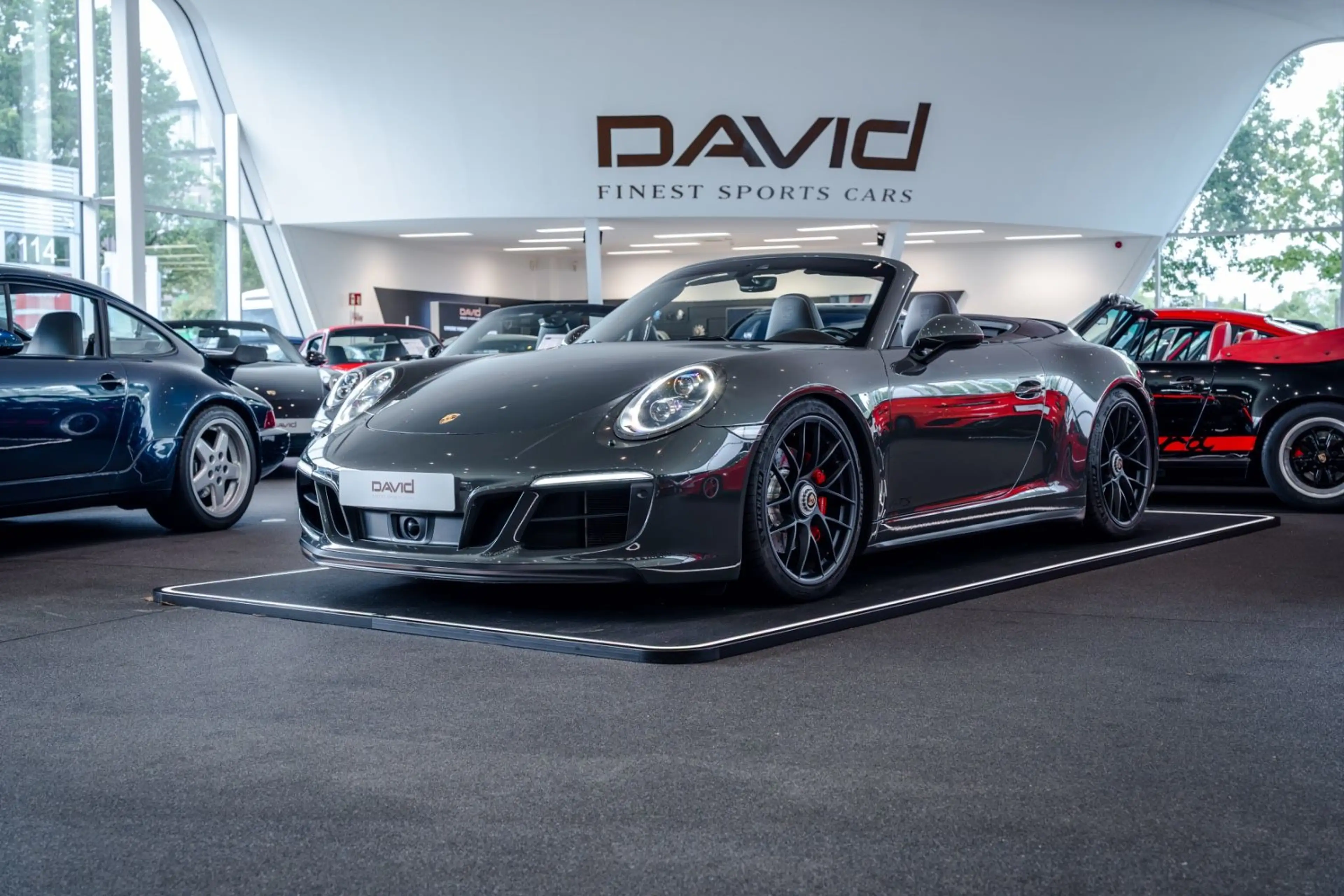 Porsche 991 .2 Carrera 4 GTS Cabrio *VAT*Exclusive*PTS*