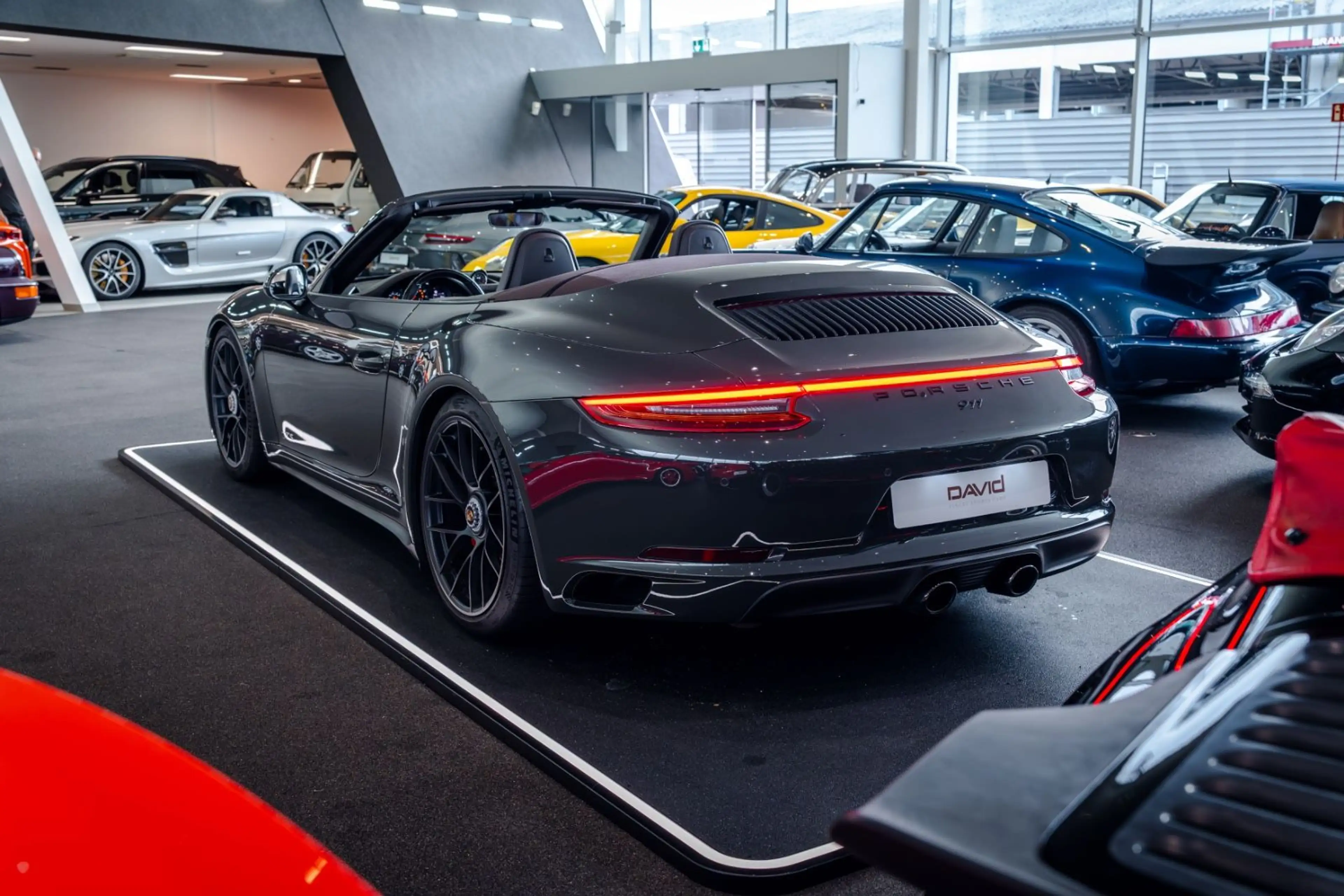 Porsche 991 .2 Carrera 4 GTS Cabrio *VAT*Exclusive*PTS* — photo 10