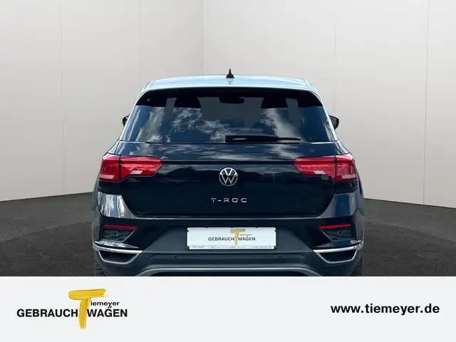 Volkswagen T-Roc view 6