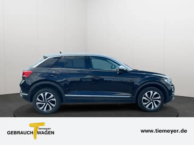 Volkswagen T-Roc view 4