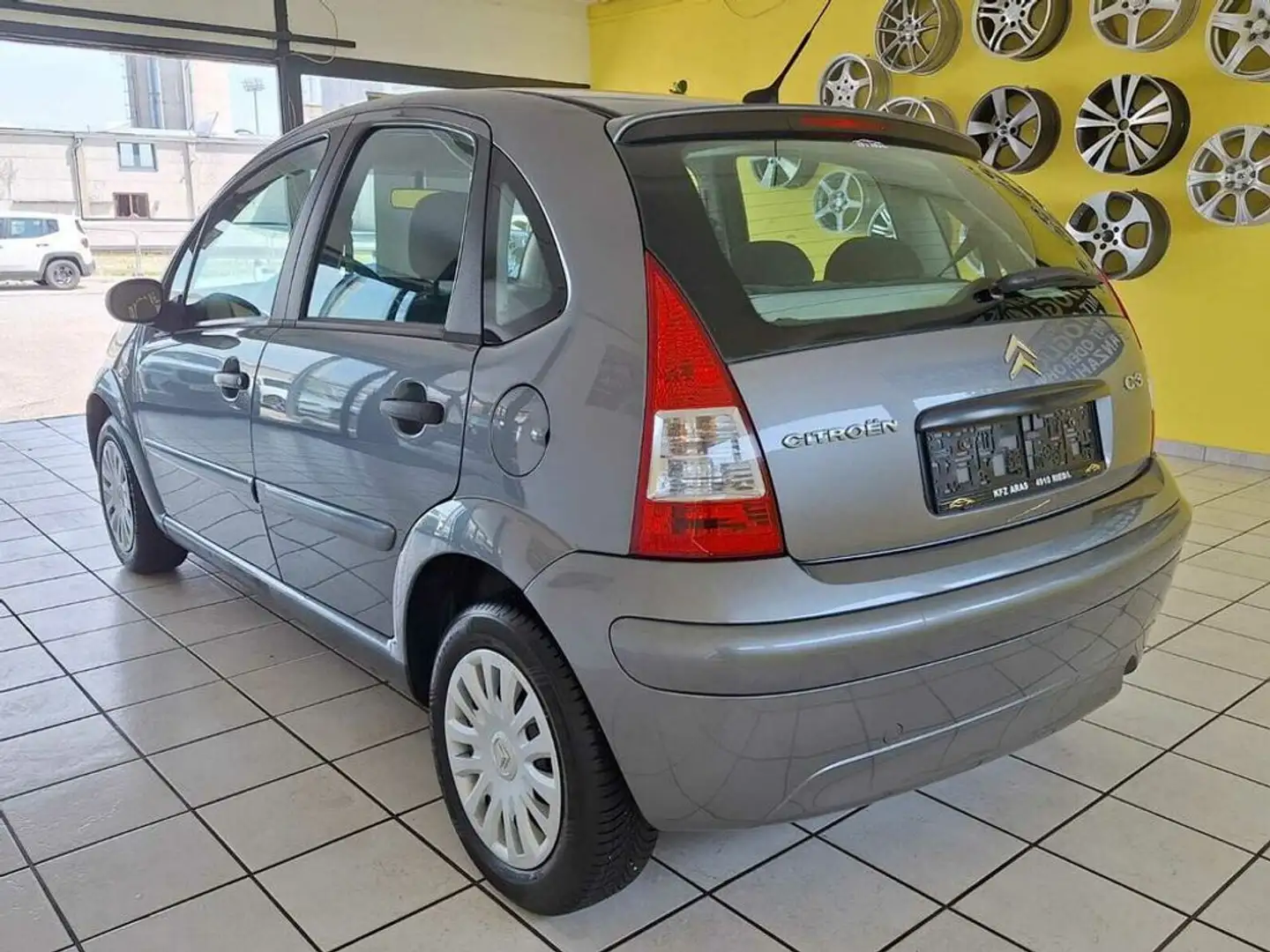 Citroen C3 1,1 eco Airdream PICKERL NEU, GUTER ZUSTAND Grau - 2