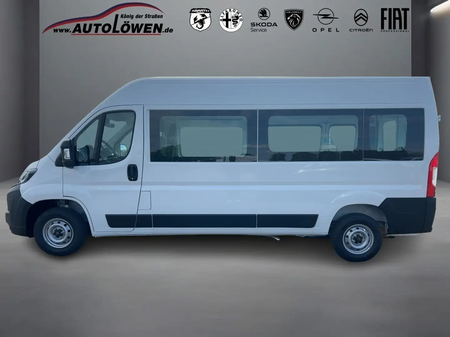 Peugeot Boxer 335 2.2 BlueHDi L3H2 3,5t verglast Weiß - 2