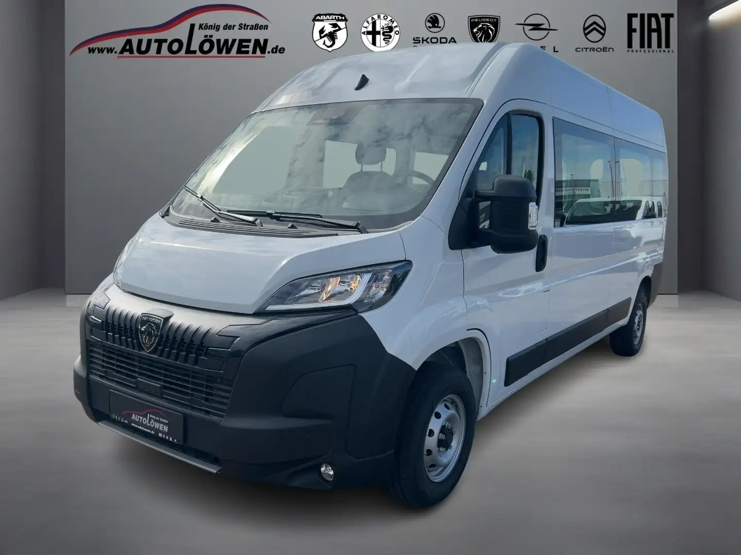 Peugeot Boxer 335 2.2 BlueHDi L3H2 3,5t verglast Weiß - 1