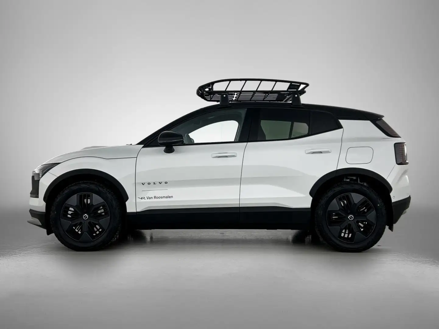 Volvo EX30 Cross Country Twin Motor Performance AWD Ultra Wit - 2