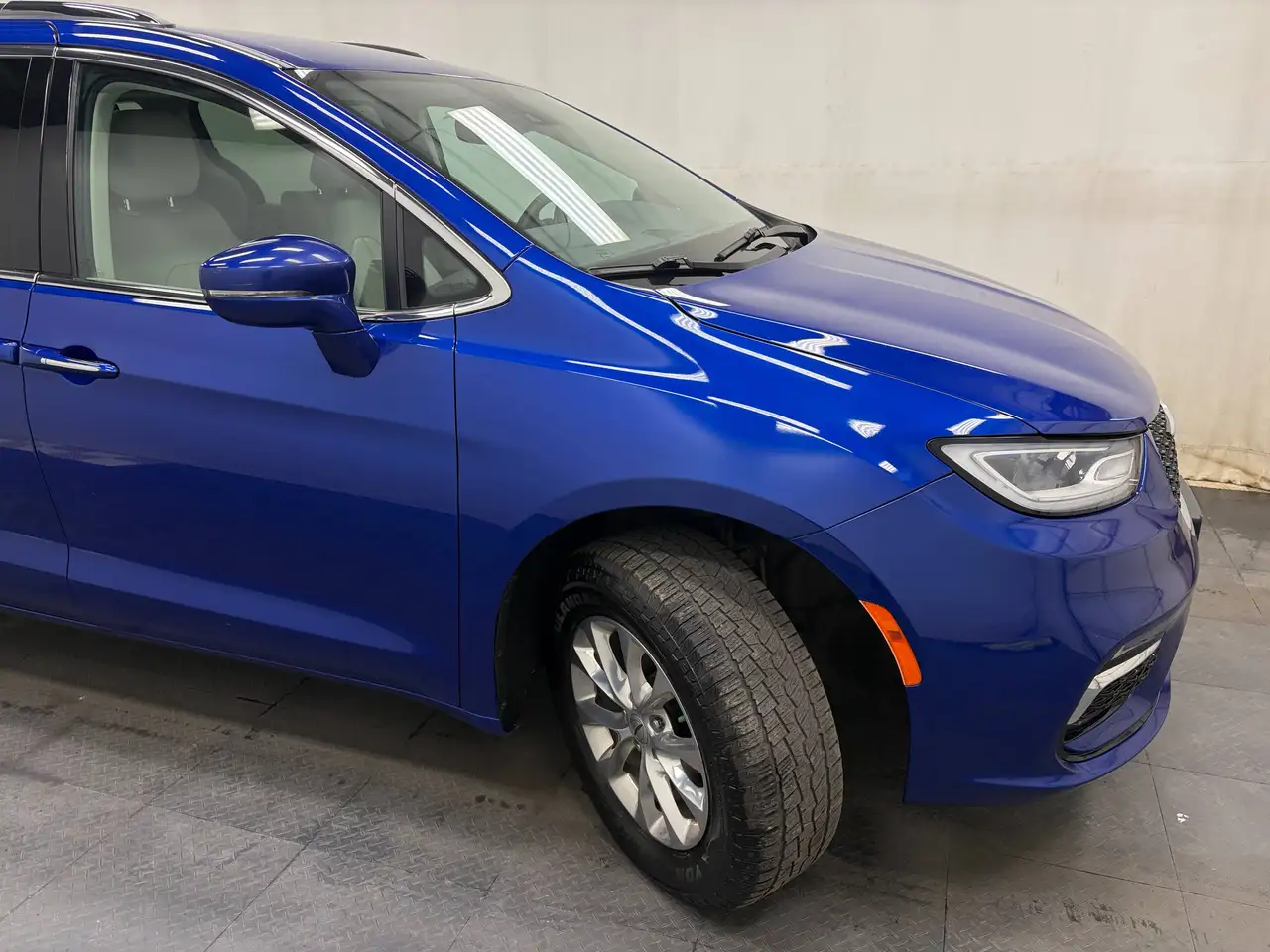 Chrysler Pacifica снимка Chrysler Pacifica