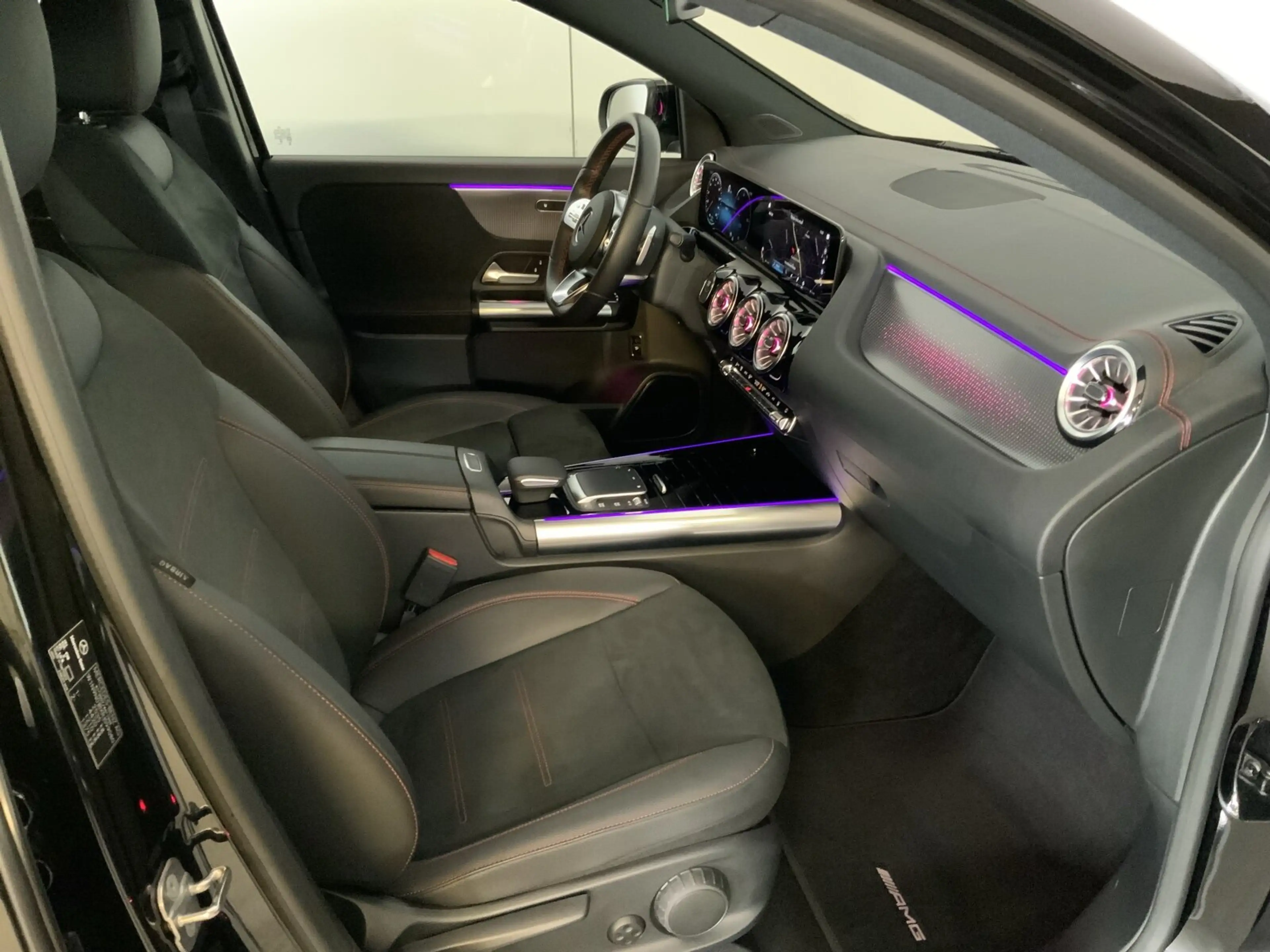 Mercedes-Benz EQA 300 EQA 300 4MATIC  AMG Line Navi/Keyless-Go/Styling — photo 14