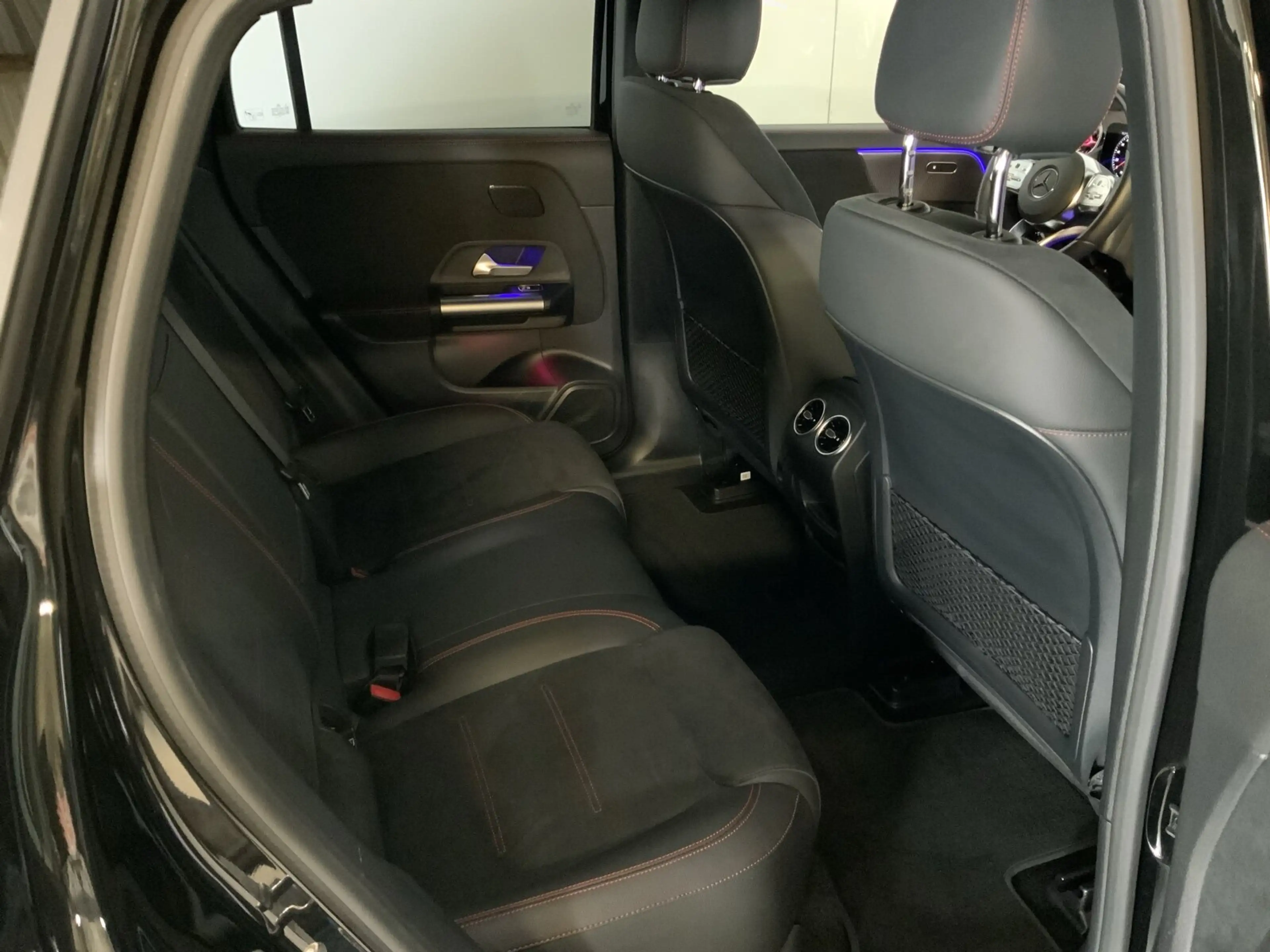 Mercedes-Benz EQA 300 EQA 300 4MATIC  AMG Line Navi/Keyless-Go/Styling — photo 15