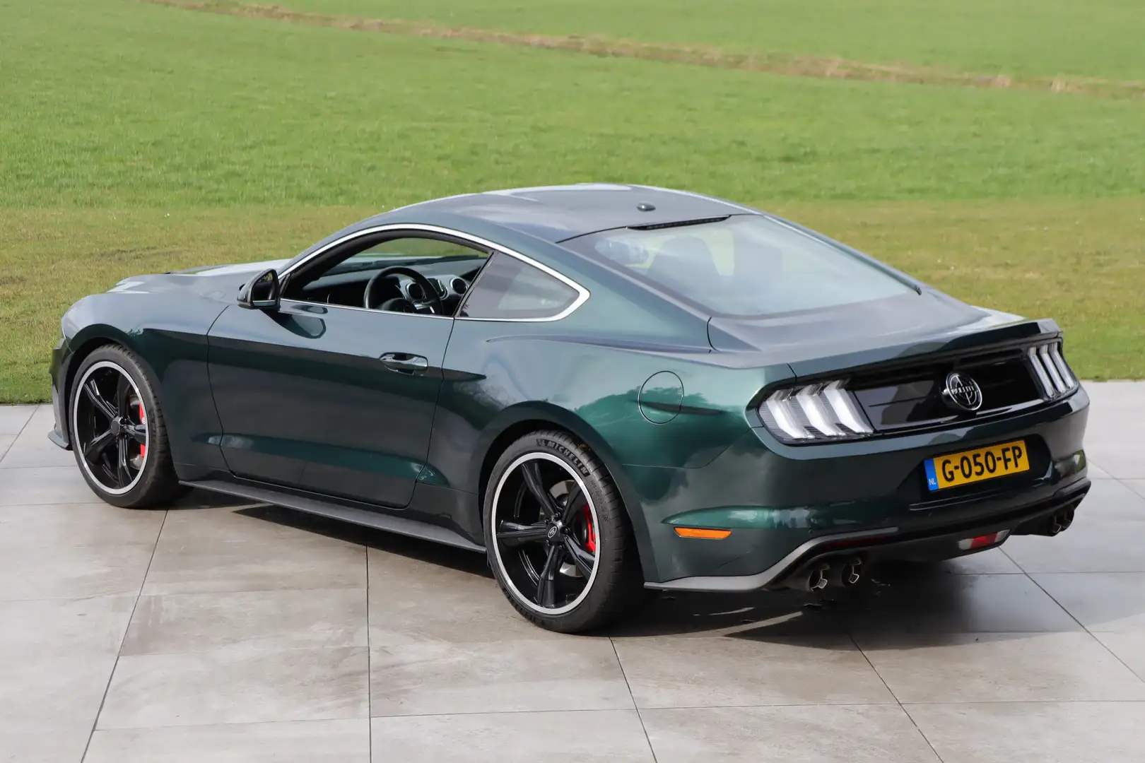 Ford Mustang Fastback Bullitt 5.0 V8 - MagneRide, Recaro, B&O Grün - 2