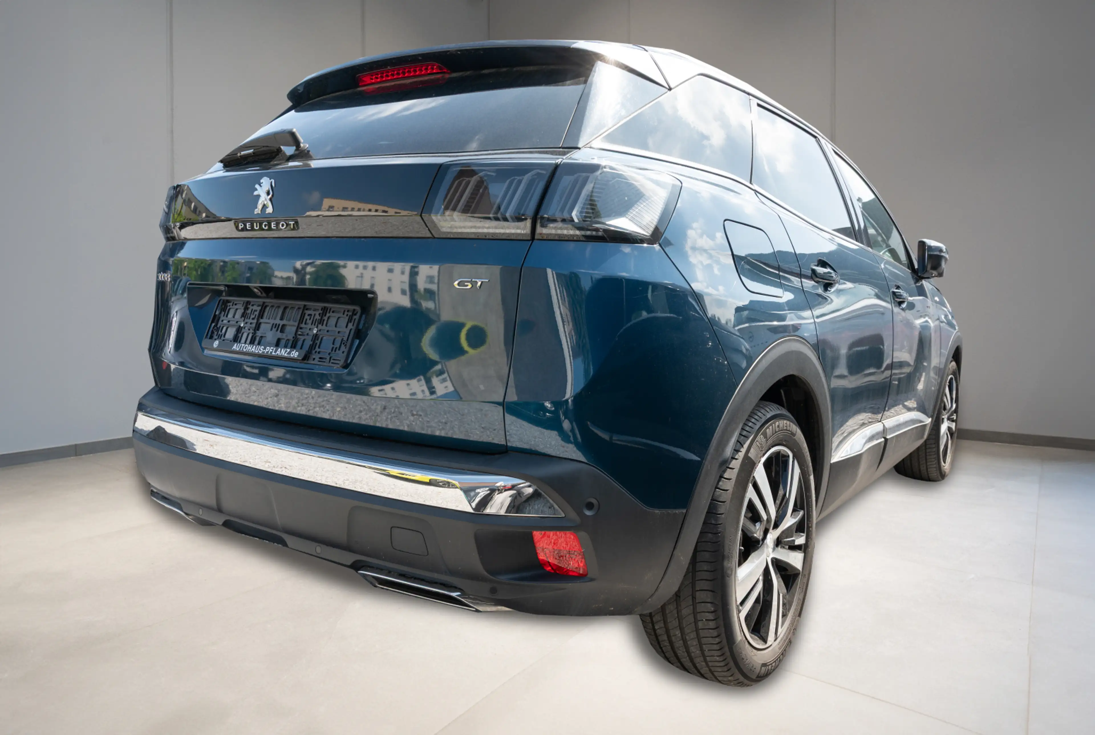 Peugeot 3008 GT 1.2 PureTech 130 EAT8 *SHZ*MIRRORSCREEN* 180° KAMERA* — photo 3