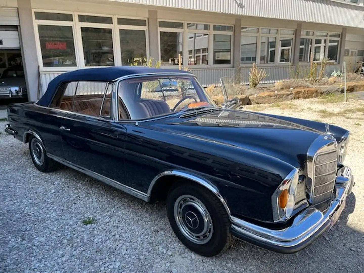 Mercedes-Benz 220 SEb - W111 Blau - 1