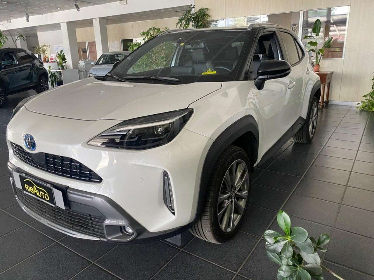 Toyota Yaris Cross 1.5 Hybrid 5p. E-CVT AWD-i Lounge