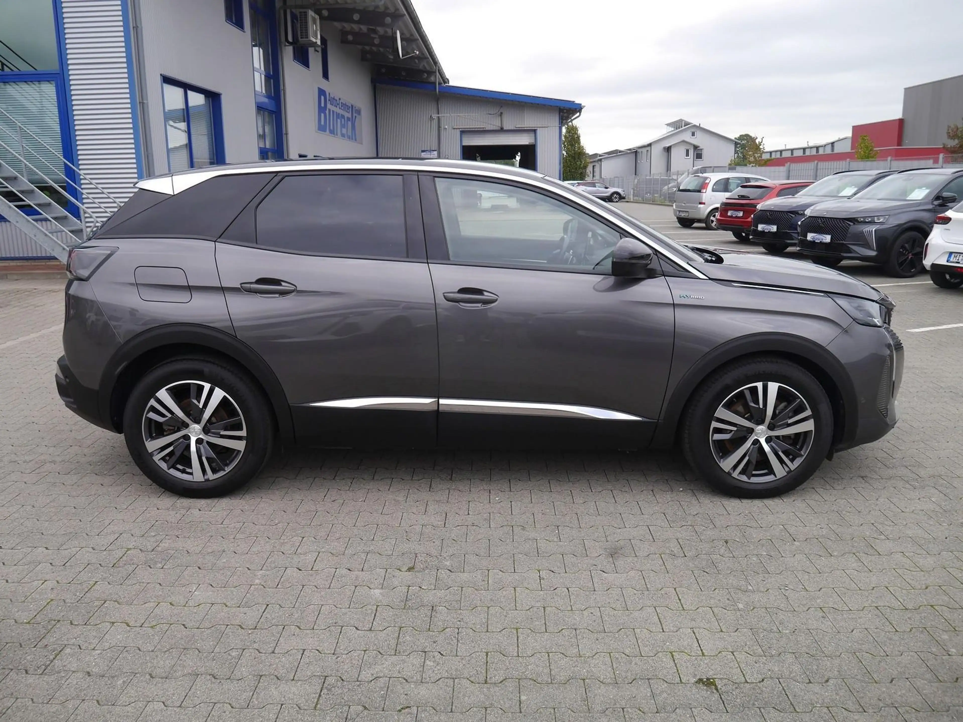 Peugeot 3008 Hybrid 225 LED/Navi/SHZ/Kamera — photo 12
