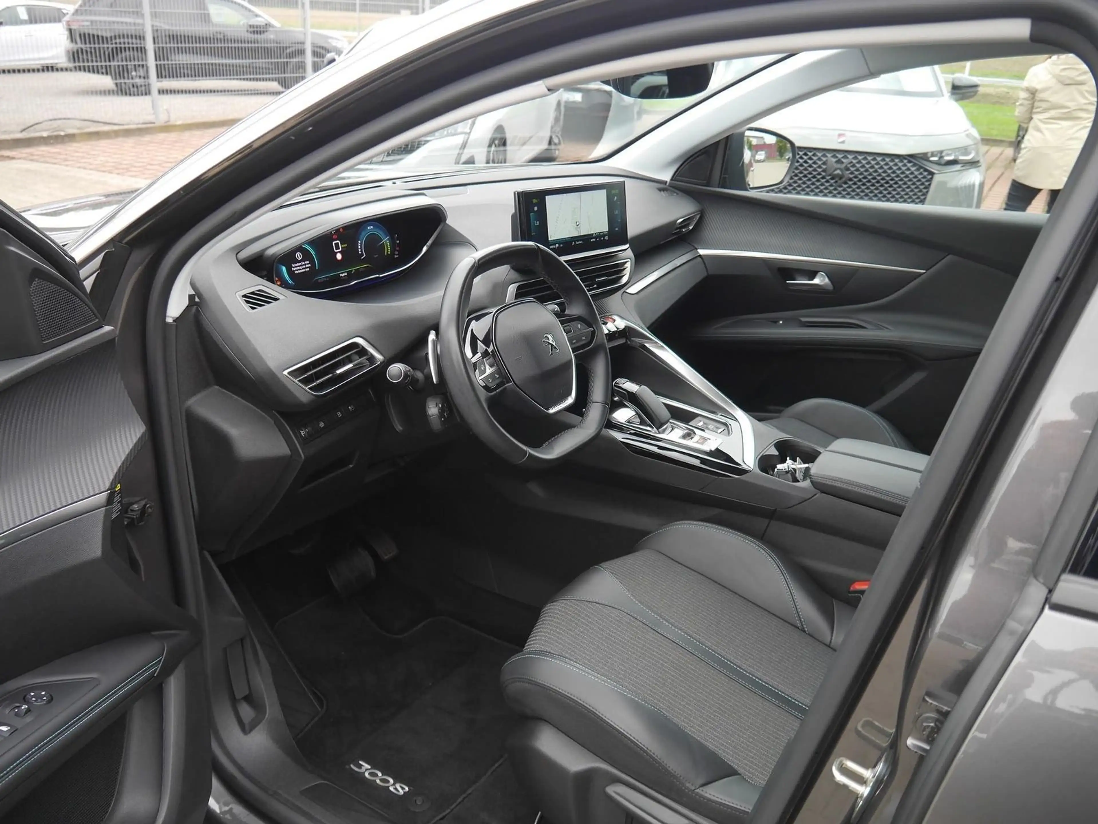 Peugeot 3008 Hybrid 225 LED/Navi/SHZ/Kamera — photo 14