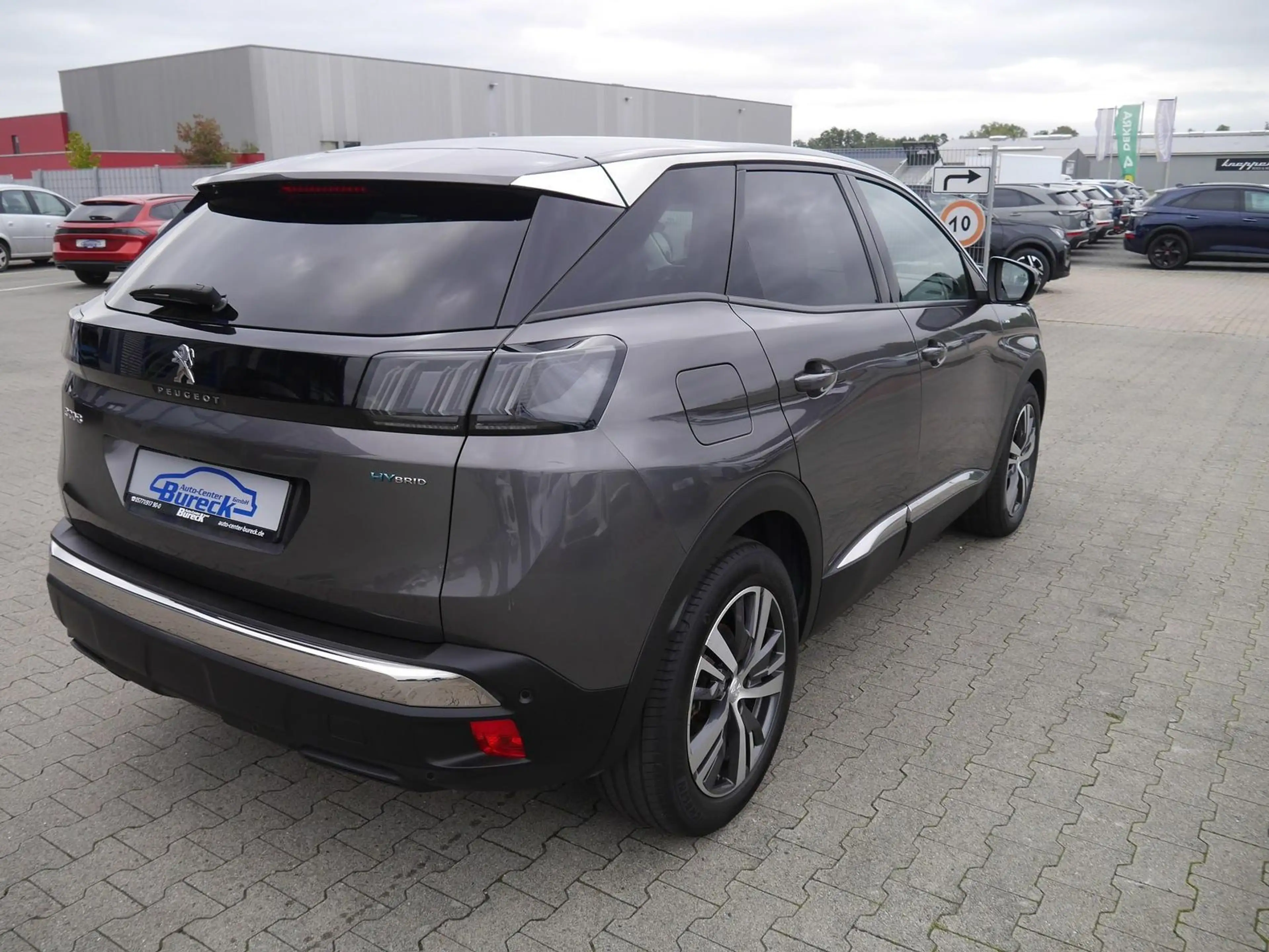 Peugeot 3008 Hybrid 225 LED/Navi/SHZ/Kamera — photo 8