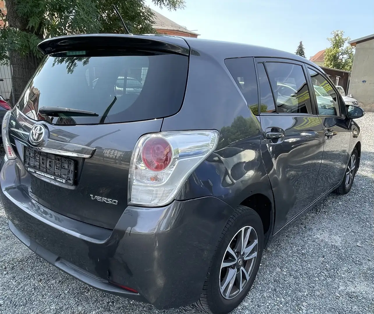Toyota Verso Grijs - 2