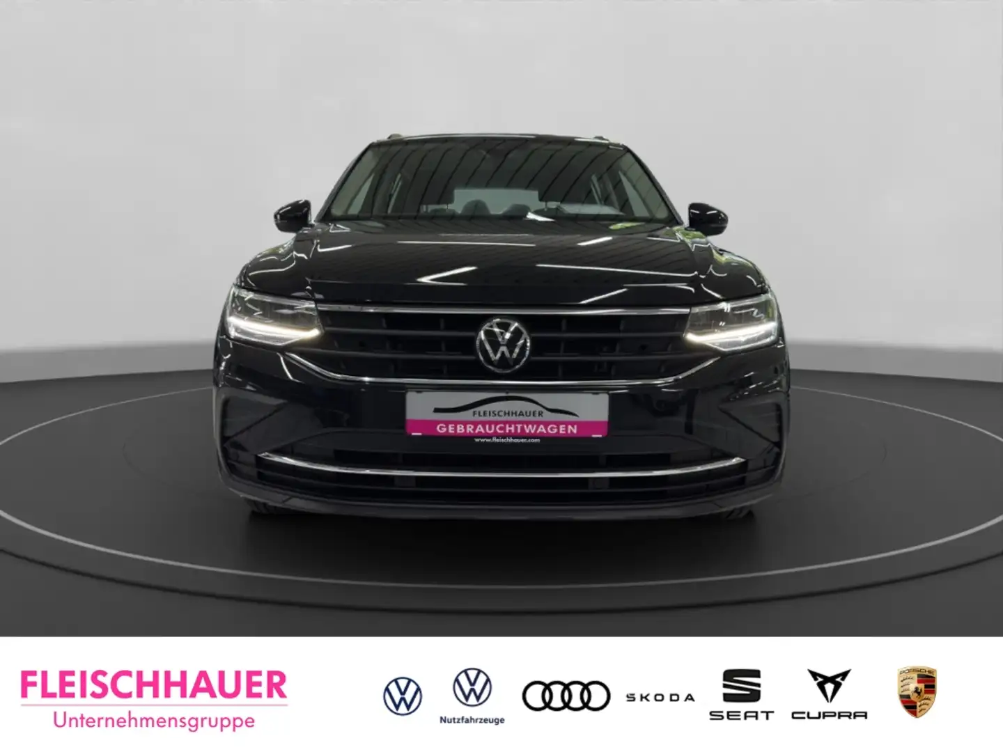 Volkswagen Tiguan 2.0 TDI Life LED+AHK+ACC+RFK+NAV+CARPLAY+ Schwarz - 2