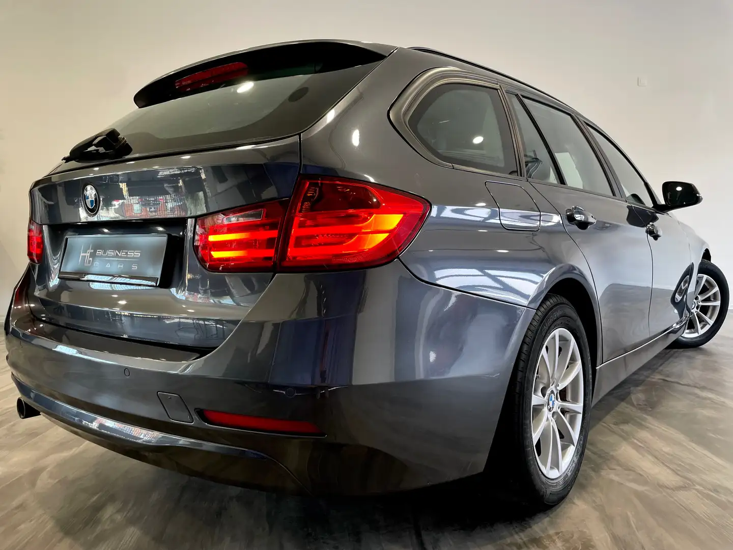 BMW 316 dA/ TOURING/ CUIR/ GPS/ CLIM/ HAYON ELECTRIQUE Gris - 2