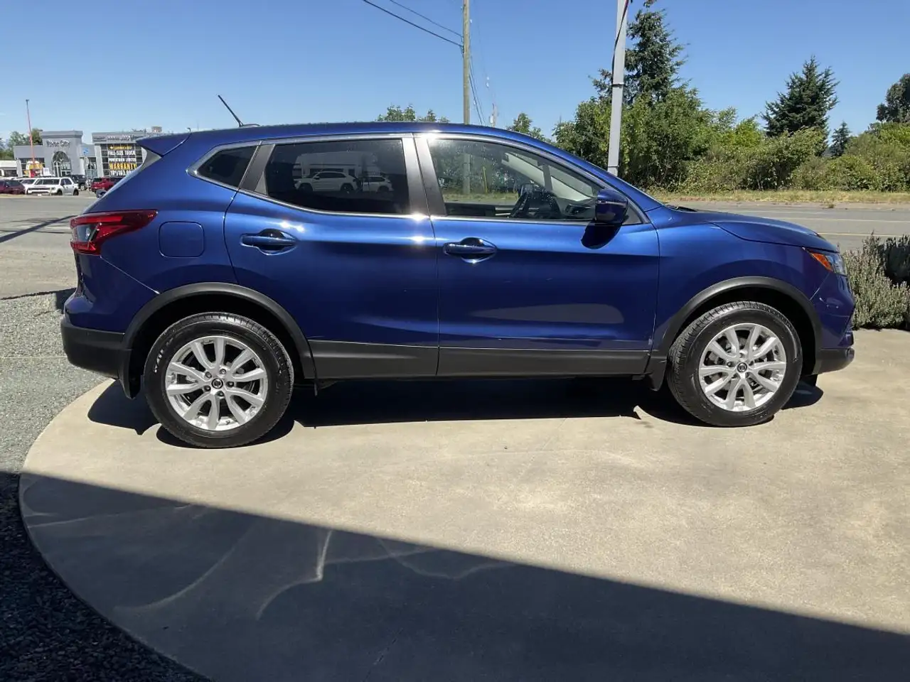 Nissan Qashqai photo Nissan Qashqai
