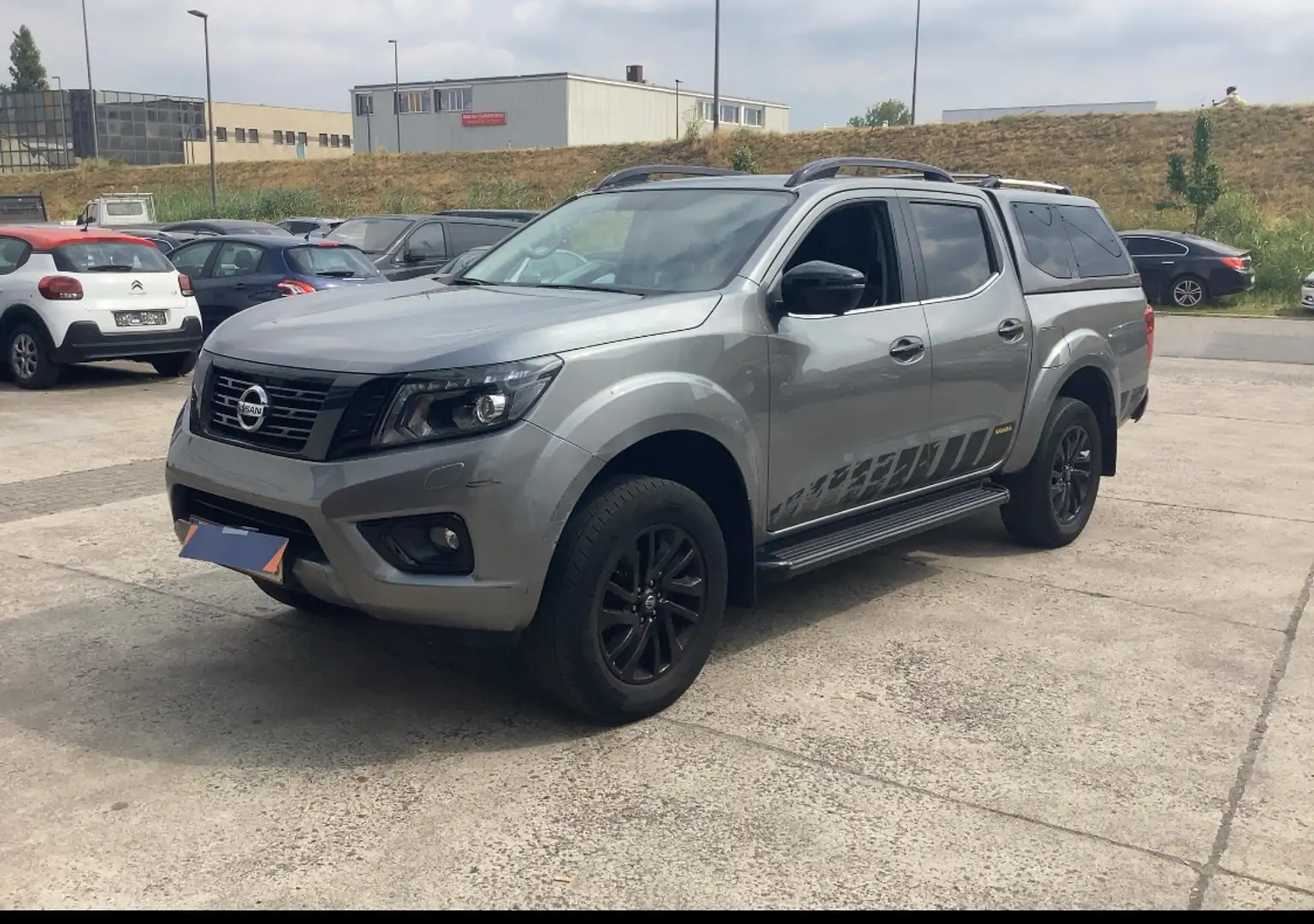 Nissan NP300 Navara 2.3 dCi N-GUARD DOUBLE CAB 4X4 FULL Gris - 1