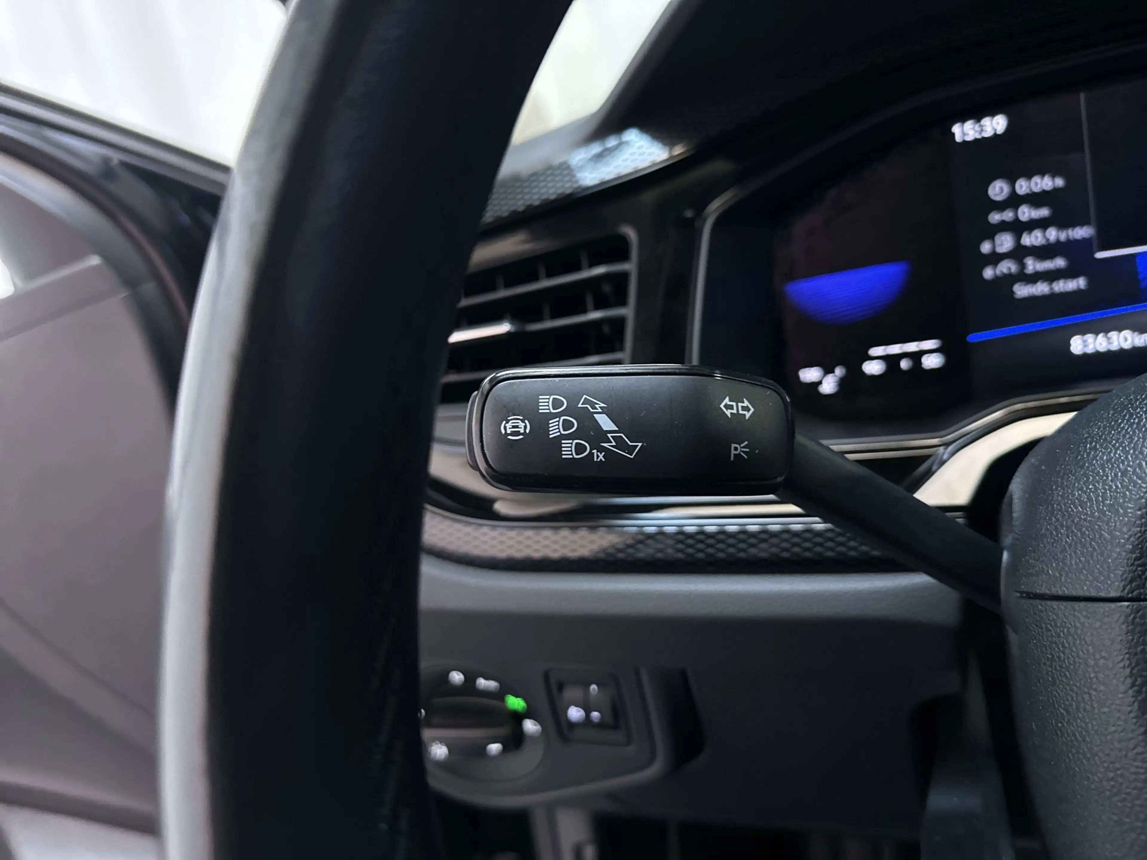 Volkswagen Taigo 1.0 TSI Life Camera Stoelverwarming Navigatie App- — photo 23