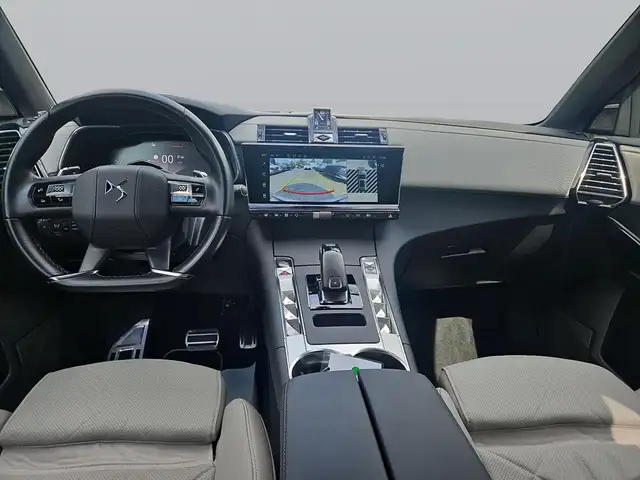 DS Automobiles DS 7 view 12