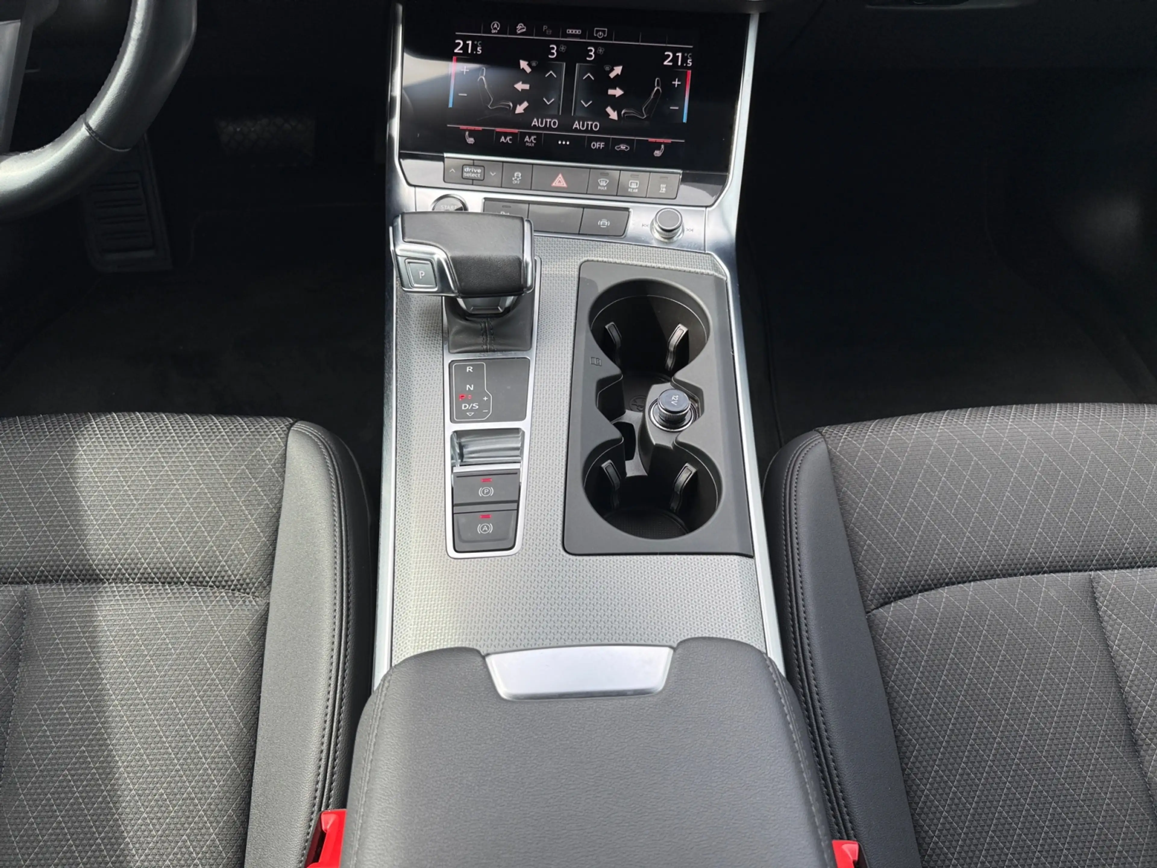 Audi A6 allroad 3.0 TDI quattro AHK RFK ACC LED Navi — photo 15