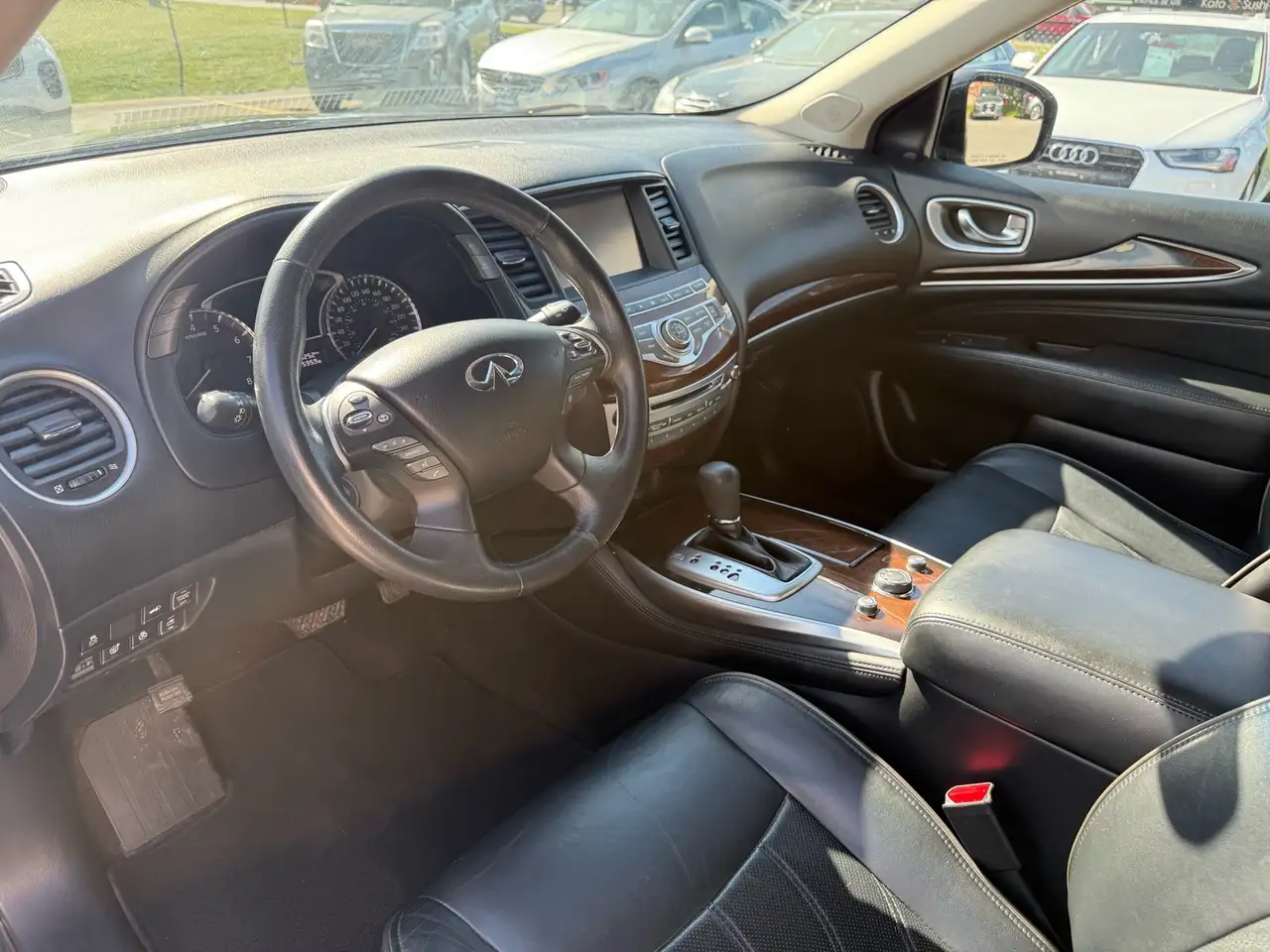 Infiniti QX60 снимка Infiniti QX60